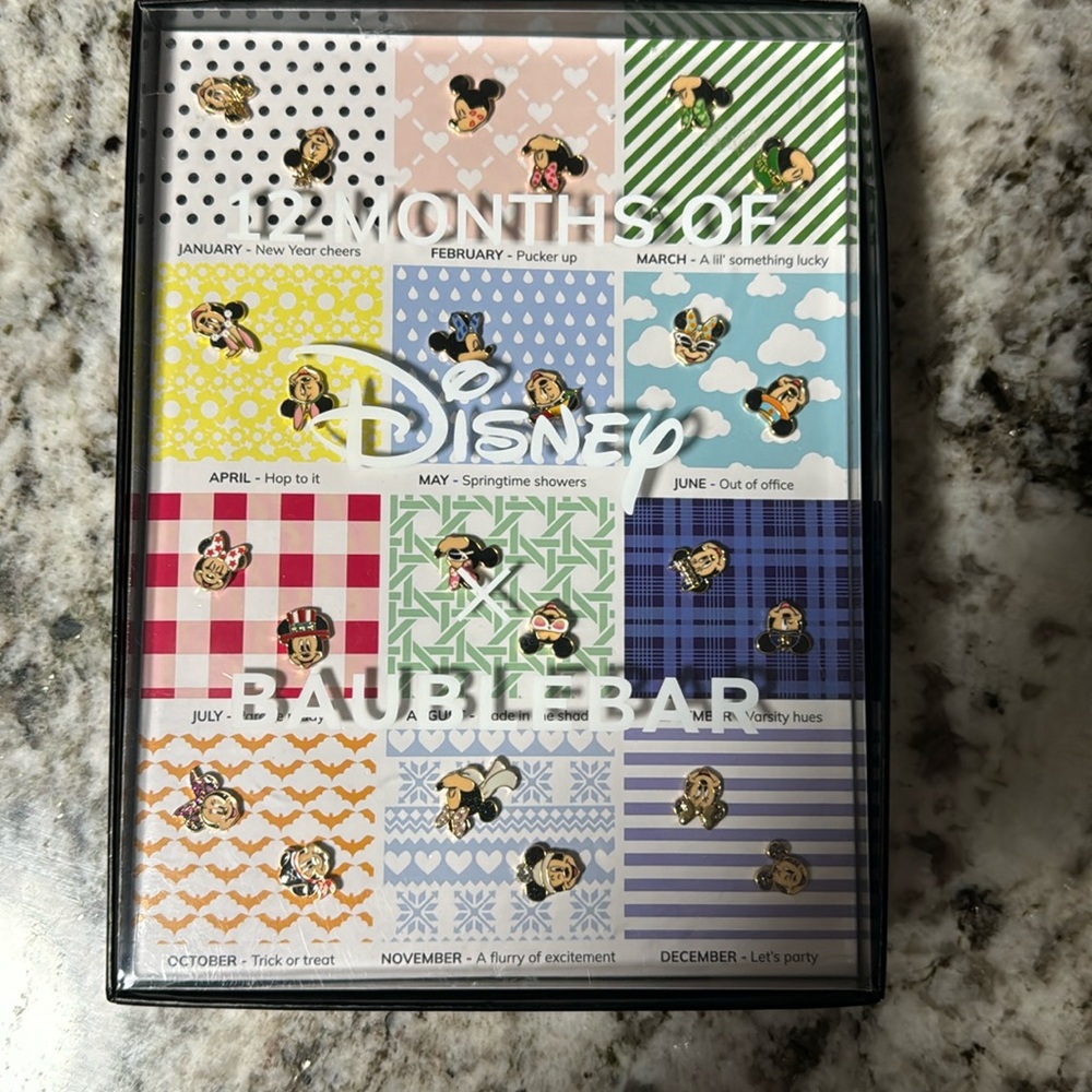 (12 pairs of earrings) Disney x Baublebar 12 months of Disney set of 12 earrings